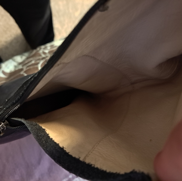 GOLDENBLEU blk smooth Italian leather crikled over knee boots - Picture 10 of 16